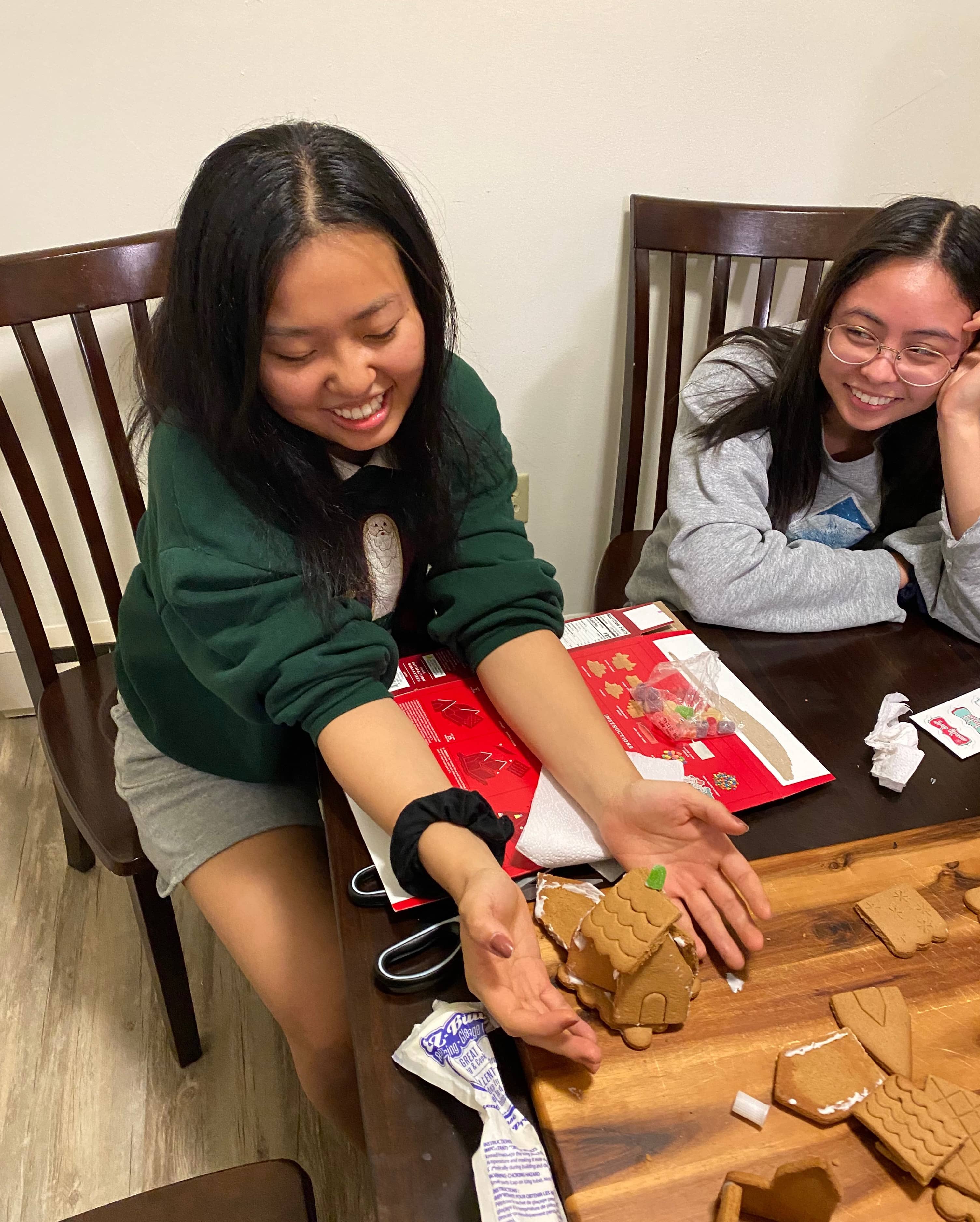 Aleena makes a gingerbread house